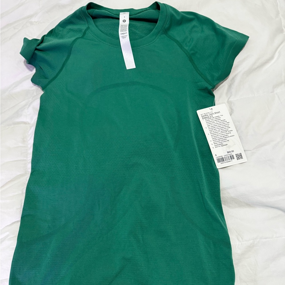 Lululemon Green Short Sleeve Top